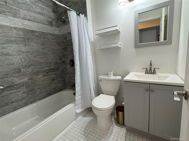 Building Photo - 6 Charlotte Mews