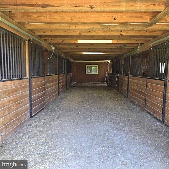 Building Photo - 8293 Leetown Rd