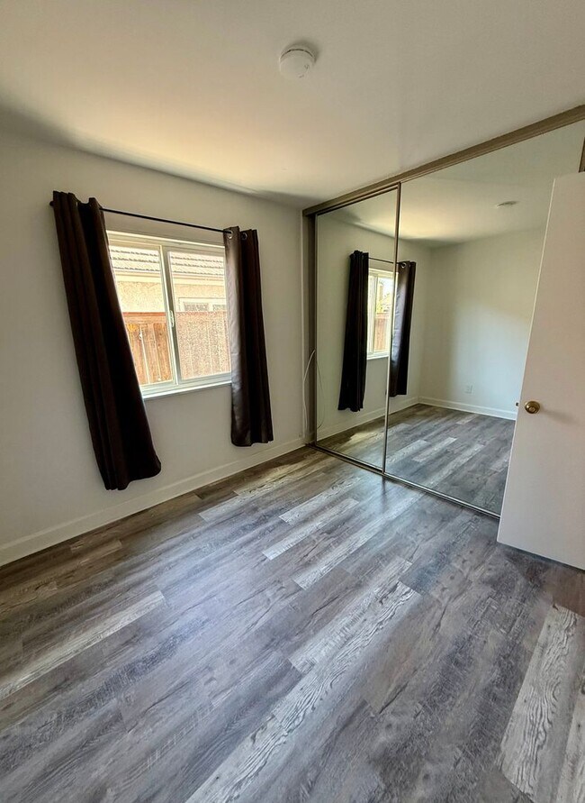 Building Photo - Nice 3 Bed 2 Bath Rancho Cucamonga