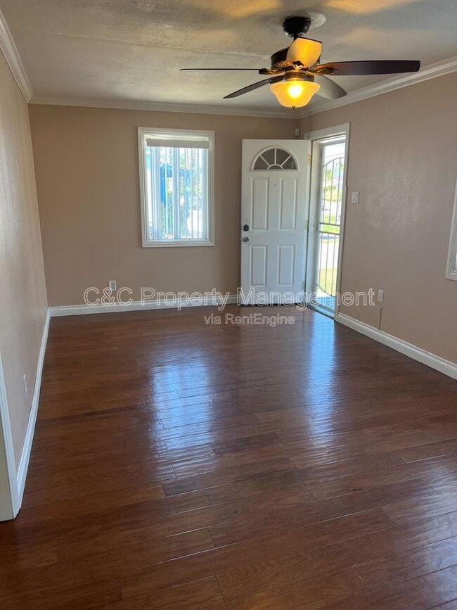 Building Photo - 379 E 16th St