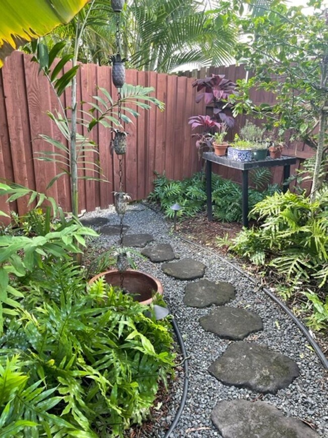 Building Photo - Private Lane - Kailua Beach! Fully Furnished ALL utilities included.