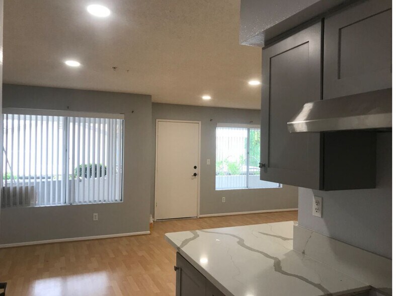 Building Photo - 10282 Tujunga Canyon Blvd