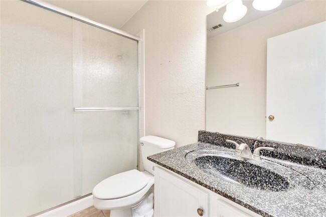 Building Photo - 3712 Julianas Way
