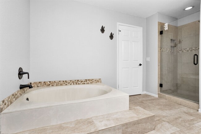 Building Photo - 106 N Rushwing Cir