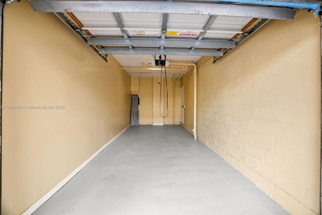 Building Photo - 1008 Belmont Ln