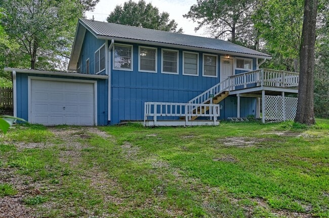 Building Photo - 9481 Lake Forest Cir