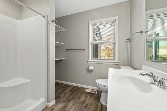 Building Photo - 6520 Stevens Ave