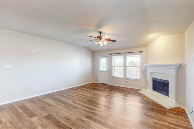 Building Photo - 3504 Hornbeam St