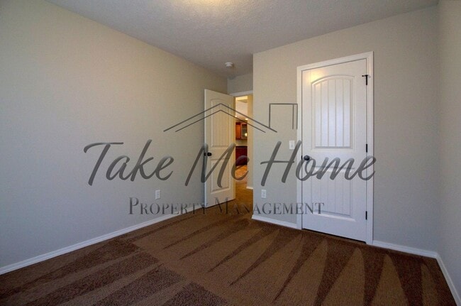 Building Photo - 3 Bedroom in Ozark School District!