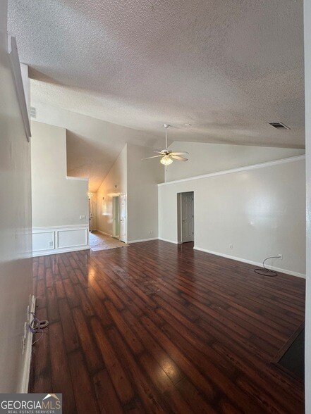 Building Photo - 1840 Arborwood Dr