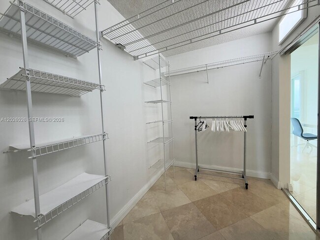 Building Photo - 16400 Collins Ave