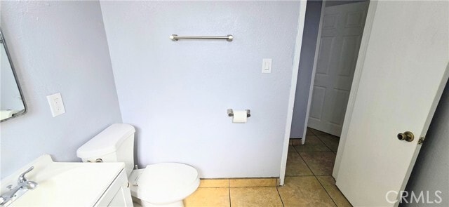 Building Photo - 1342 E 77th Pl