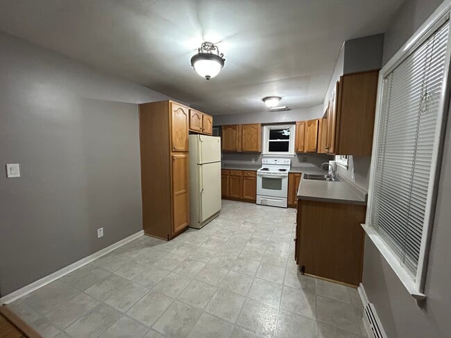 Building Photo - 938 Allen Rd