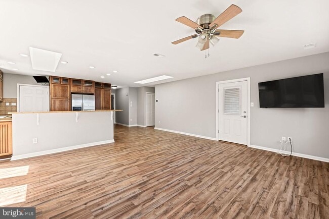 Building Photo - 8635 Old Mt Vernon Rd