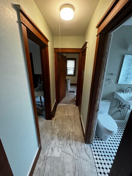 Building Photo - 2515 N 57th St