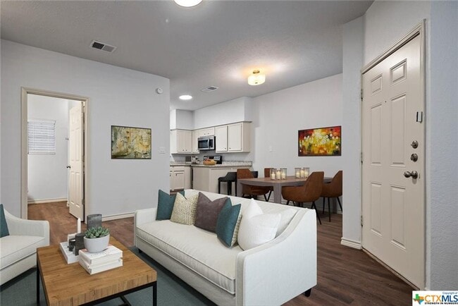 Building Photo - 100 Jackman St