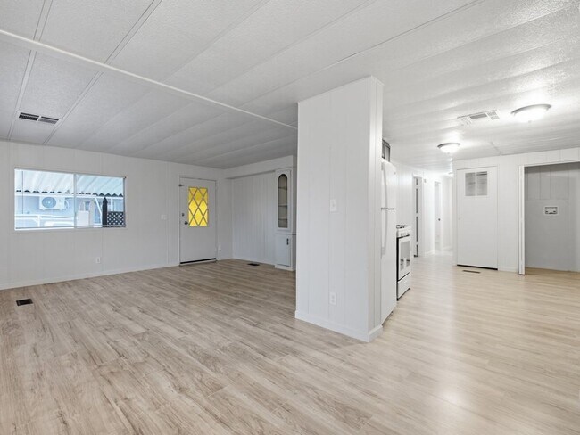 Building Photo - 1655 W Ajo Wy
