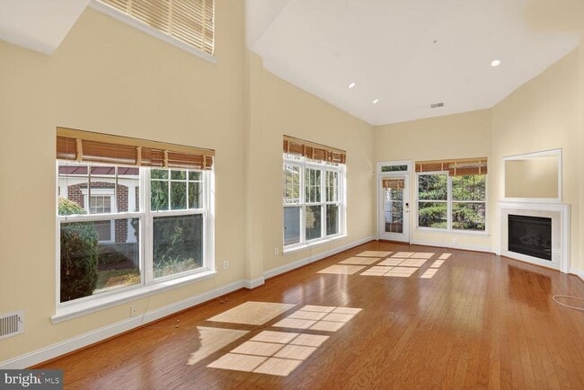 Building Photo - 13210 Rabbit Chase Rd