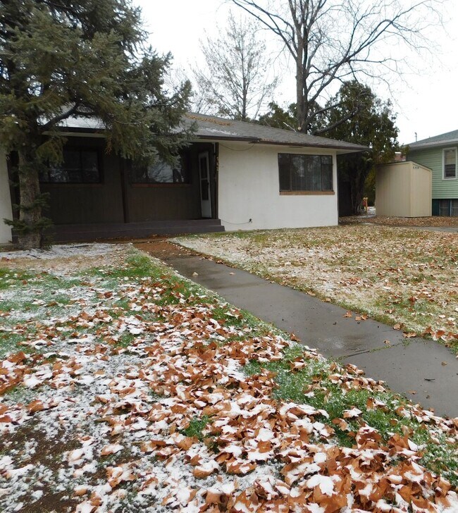 Building Photo - Walking Distance CMU/St Mary's