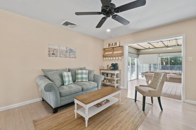 Building Photo - 15739 75th Way N