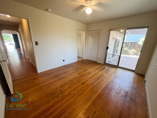 Building Photo - 467 Novato Ave