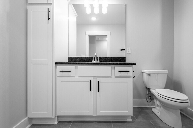 Building Photo - Argenta 1 Bed 1.5 Bath Luxury Energy Effic...