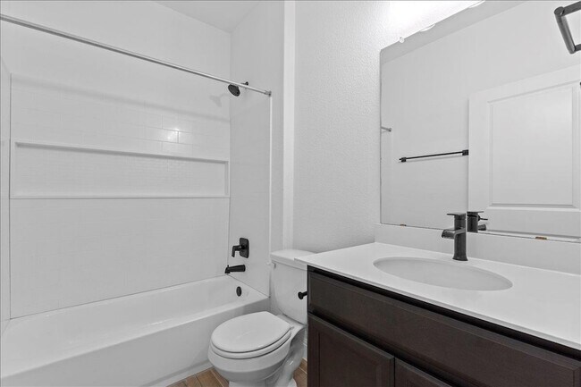 Building Photo - 11905 Paseo de los Lagos Ln