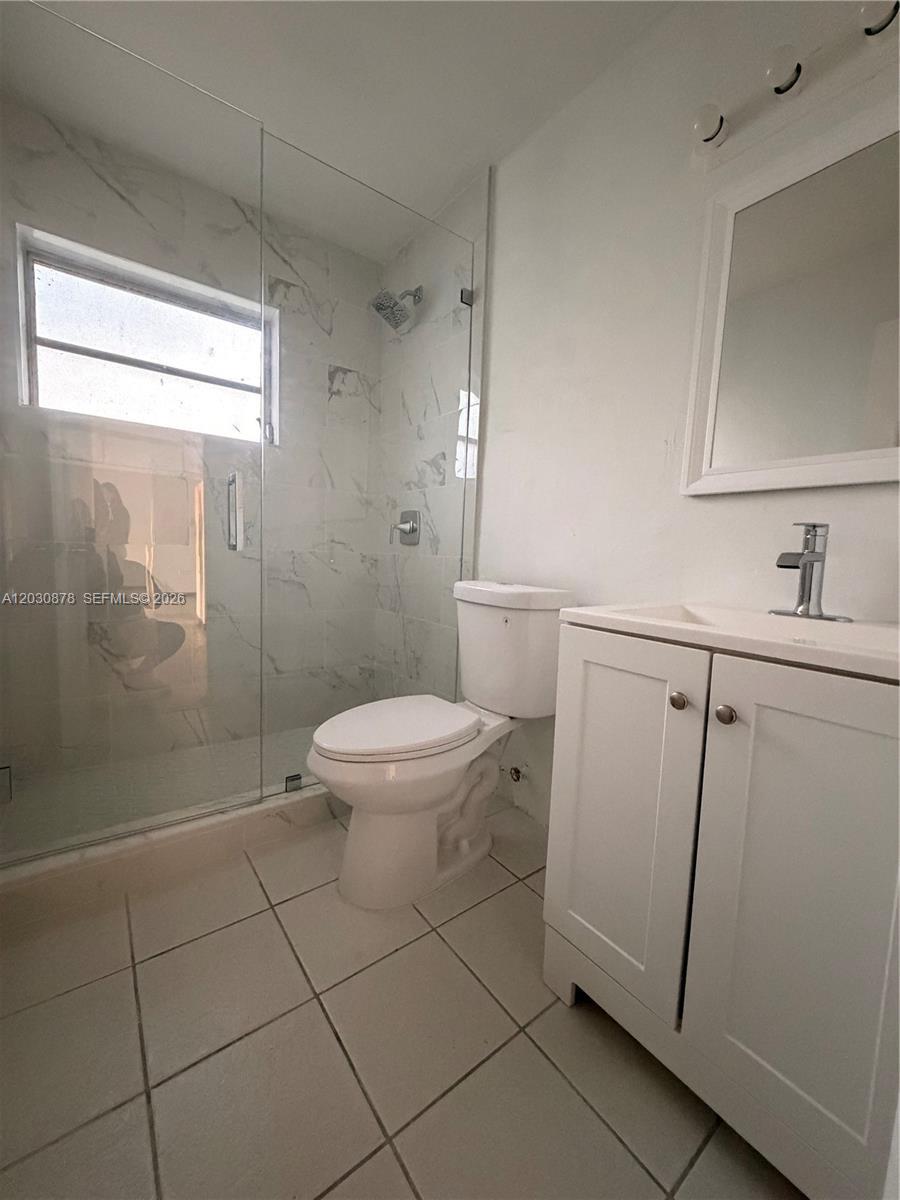 Building Photo - 7250 SW 94th Pl