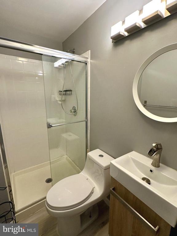 Building Photo - 10620 Weymouth St