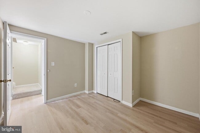 Building Photo - 15622 Cliff Swallow Way