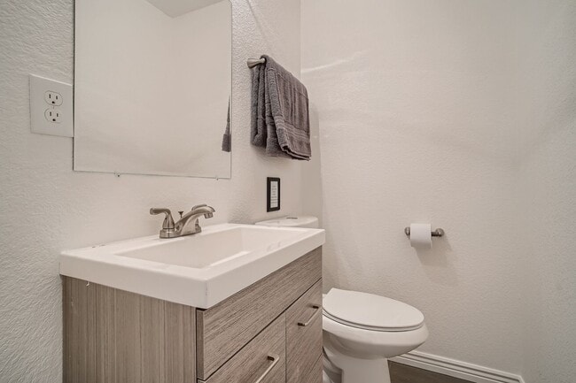 Building Photo - Wheat Ridge Gem with Convenient Access to Denver & the Foothills