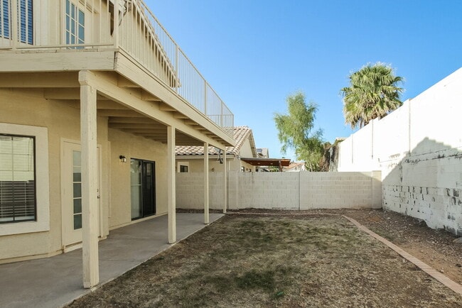 Building Photo - 18039 N 12th Pl
