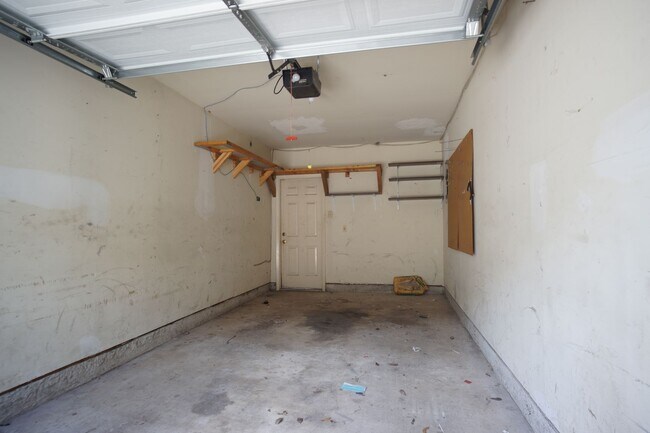 Building Photo - 8805 Schick Rd