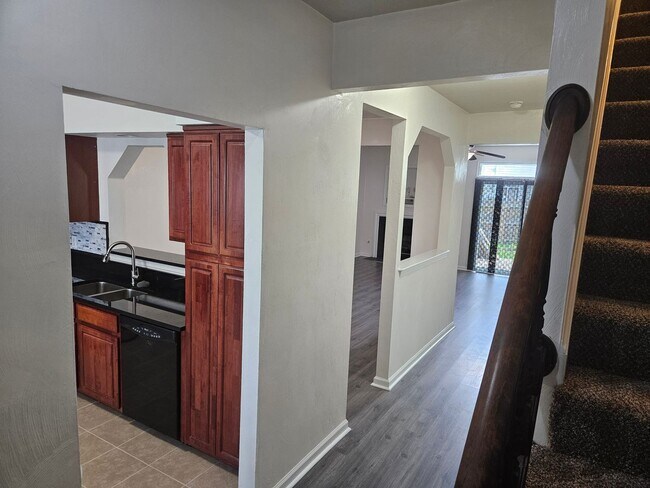 Building Photo - 13 Tidal Ct