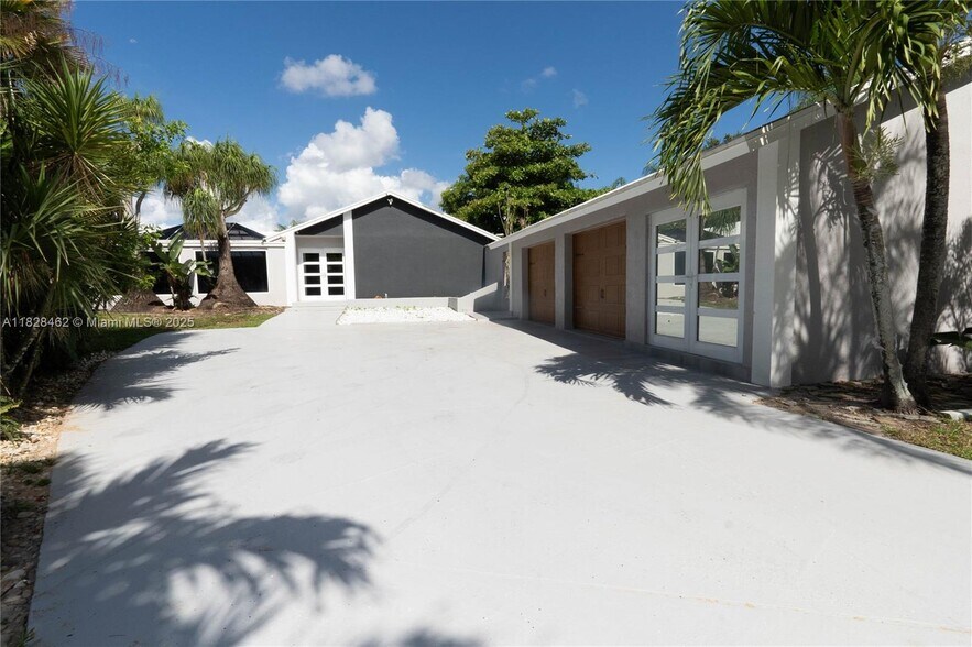 Building Photo - 6297 NW 69th Way