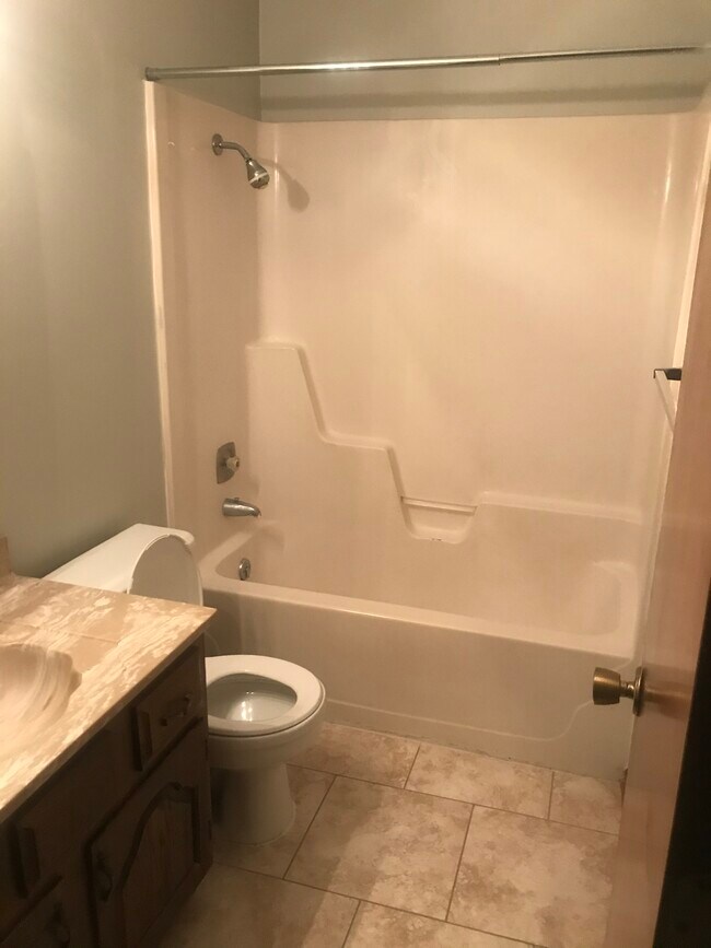 Building Photo - 4759 Apple Tree Ln