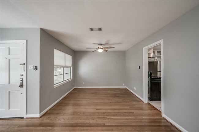 Building Photo - 3322 Elmridge St