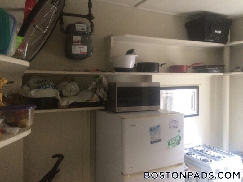 Building Photo - 1175 Boylston St