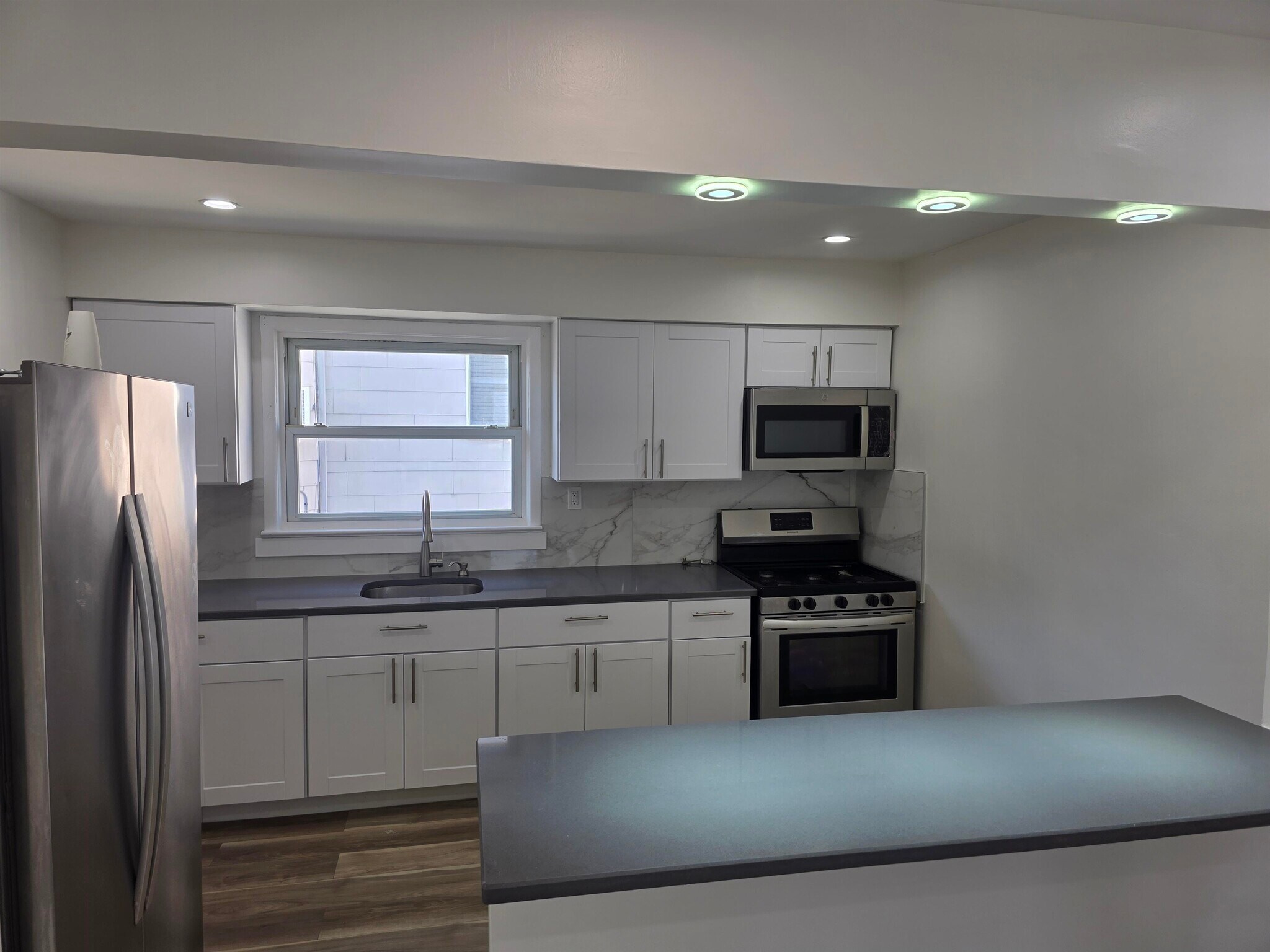 Building Photo - 157 Neptune Ave