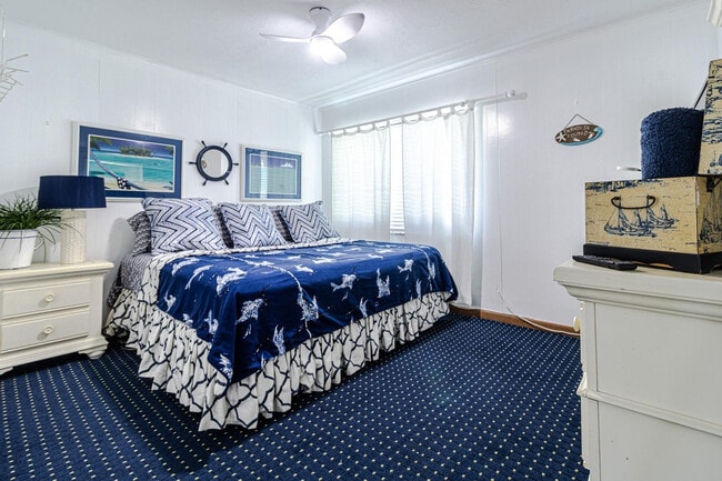 Building Photo - 1300 SE 7th Ct