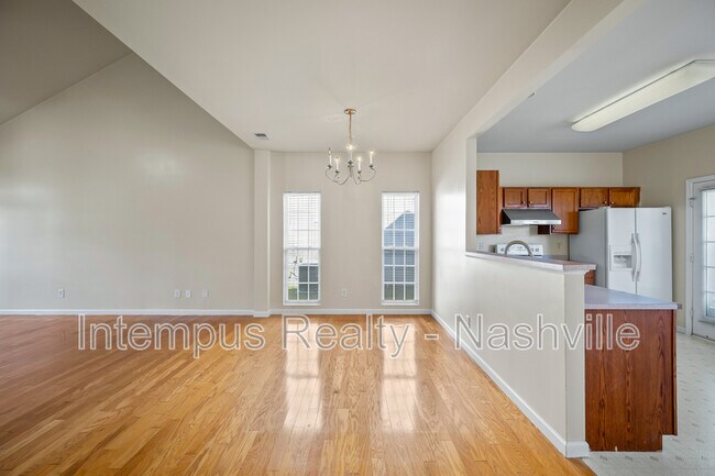 Building Photo - 2544 Jordan Ridge Dr