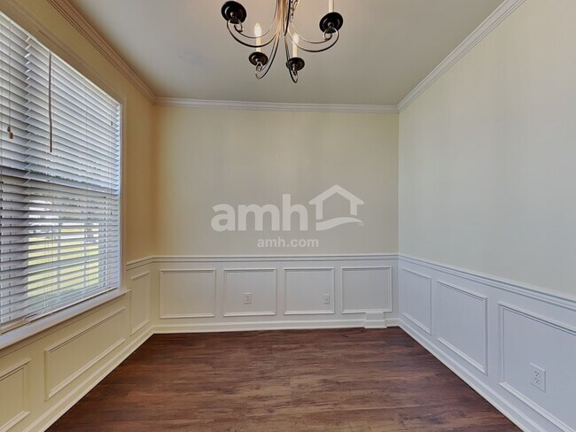 Building Photo - 4131 Crestview Place Dr