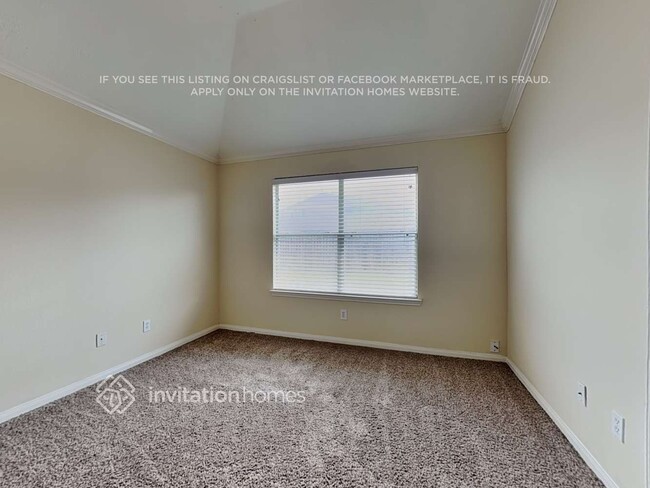 Building Photo - 22218 Doubletree Park Dr