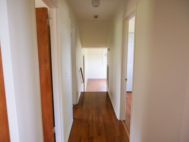Building Photo - MOVE IN SPECIAL for: 3 Bedroom House Avail...