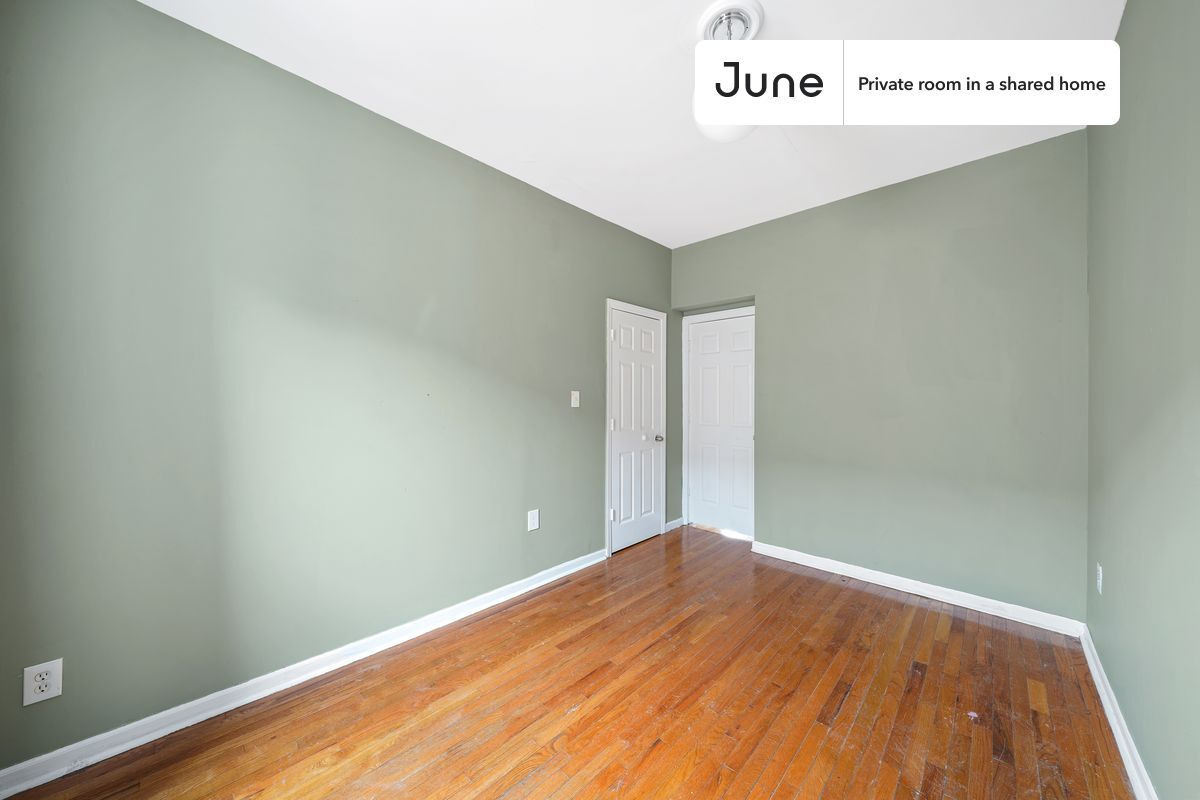 Building Photo - Room in Shared 4 bed/1 bath home in Flatbush