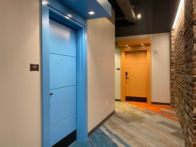 Building Photo - 83 Hanover St