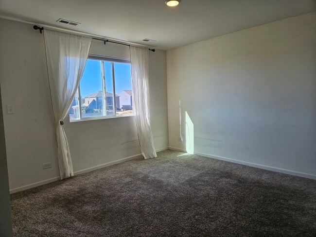 Building Photo - 1735 Bayberry Ln