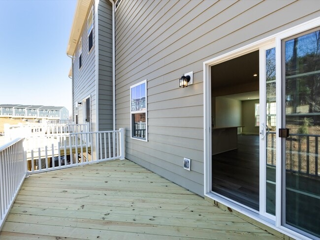 Building Photo - 431 Moondance Dr