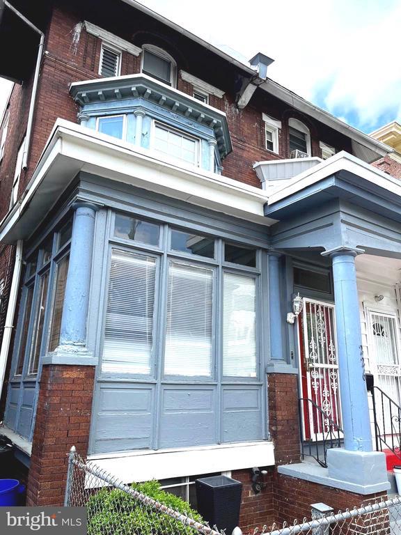 Building Photo - 226 S 49th St