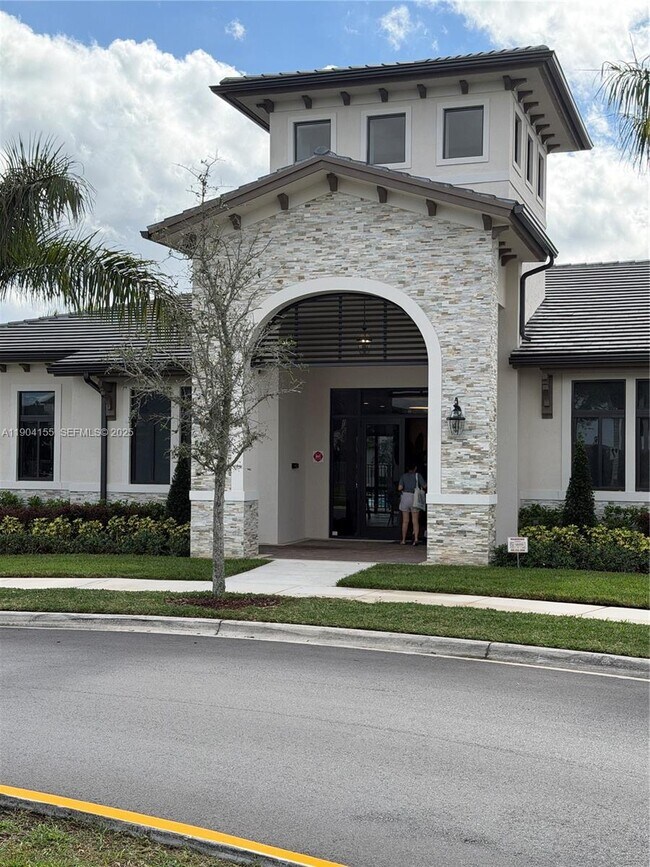 Building Photo - 23035 SW 129th Ave